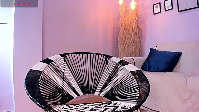 alana rossetti online show from September 18, 12:40 pm