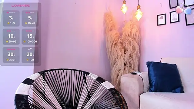 alana rossetti online show from November 20, 12:49 pm