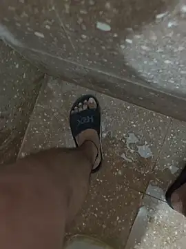 Snapshot of randit7 chatting on March 25, 12:16 am randit7 online show from March 25, 12:16 am