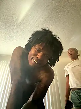 Snapshot of squirmxx10 chatting on January 18, 10:24 pm squirmxx10 online show from January 18, 10:24 pm