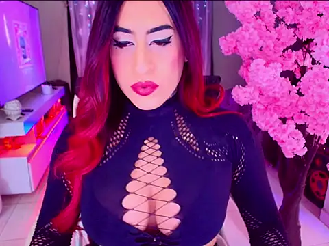 Snapshot of latexgoddes chatting on October 6, 8:17 pm latexgoddes online show from October 6, 8:17 pm