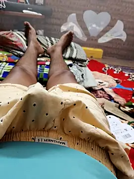 Snapshot of PARTHI012025 chatting on February 8, 1:42 am PARTHI012025 online show from February 8, 1:42 am