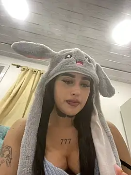 Snapshot of Girl_milk7 chatting on March 18, 3:42 am Girl milk7 online show from March 18, 3:42 am