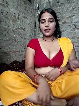 Snapshot of Simrandeshipp chatting on July 24, 3:59 am Simrandeshipp online show from July 24, 3:59 am