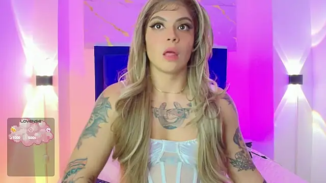 Snapshot of REBECA_VALENTINE chatting on January 27, 11:54 pm REBECA VALENTINE online show from January 27, 11:54 pm
