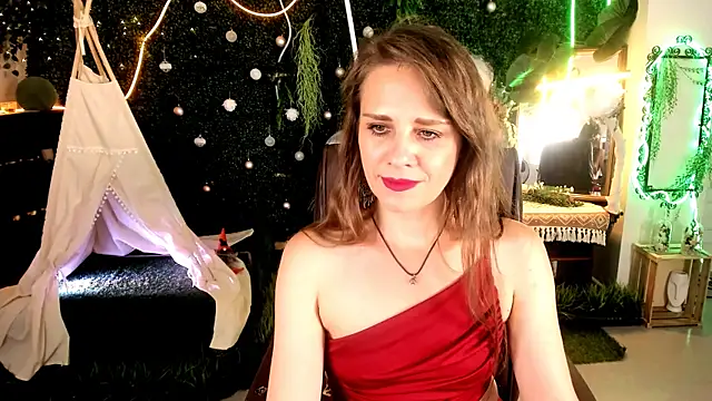 Snapshot of EmiliaBedy chatting on July 3, 9:27 am EmiliaBedy online show from July 3, 9:27 am