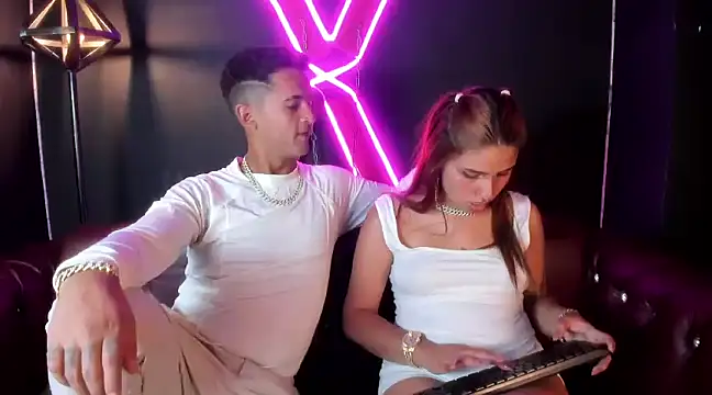 Nikki and Mayk online show from February 2, 2:27 am