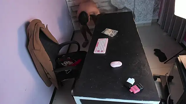 Nikki and Mayk online show from February 21, 8:40 am