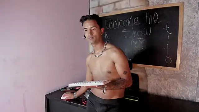 Nikki and Mayk online show from March 4, 5:42 am