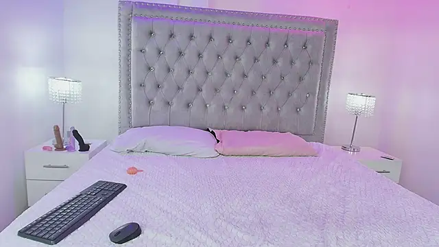 Milu ballmer online show from March 19, 12:12 pm