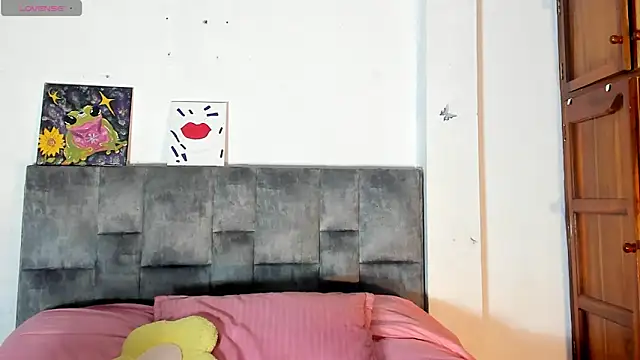 Isangel  online show from November 18, 2:28 am