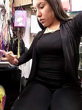 samathasexx online show from March 11, 9:59 pm