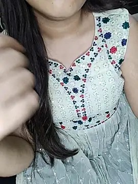 JANVI MISHRA1 online show from April 7, 7:14 pm