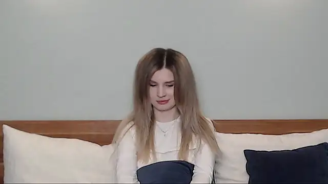 Chloe Addison online show from February 12, 5:16 pm