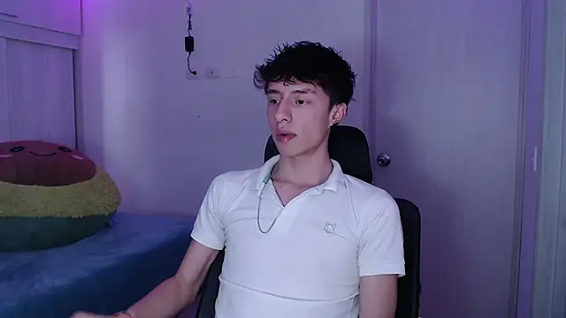 Juanmres online show from April 14, 9:21 pm