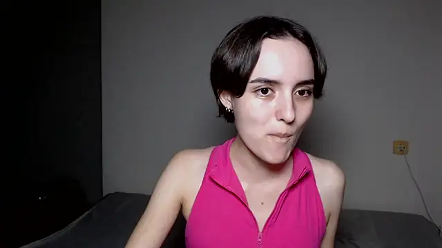 Snapshot of AmelieBanshee chatting on October 7, 3:42 pm AmelieBanshee online show from October 7, 3:42 pm