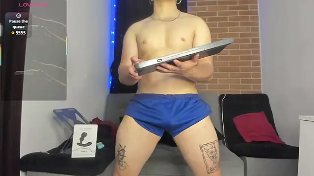 DavidX X21 Strip online show from December 21, 7:48 am