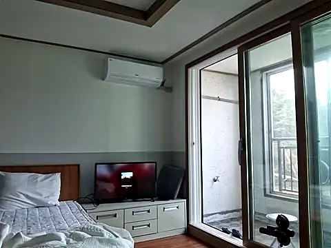 Snapshot of Doh728 chatting on March 7, 11:49 pm Doh728 online show from March 7, 11:49 pm