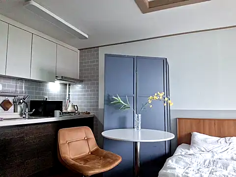 Snapshot of Doh728 chatting on March 10, 11:06 pm Doh728 online show from March 10, 11:06 pm