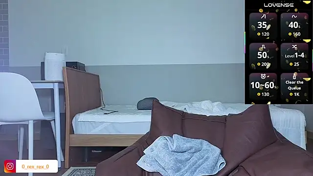 Snapshot of Doh728 chatting on September 26, 12:09 pm Doh728 online show from September 26, 12:09 pm