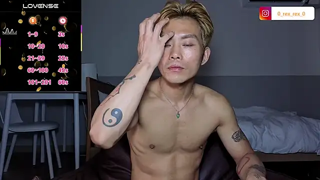 Snapshot of Doh728 chatting on October 6, 11:07 am Doh728 online show from October 6, 11:07 am