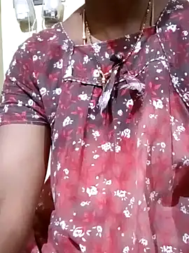 Snapshot of TeluguammayiMahi chatting on February 12, 4:54 am TeluguammayiMahi online show from February 12, 4:54 am