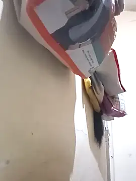 Snapshot of TeluguammayiMahi chatting on February 14, 7:49 am TeluguammayiMahi online show from February 14, 7:49 am