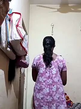 Snapshot of TeluguammayiMahi chatting on March 3, 6:44 pm TeluguammayiMahi online show from March 3, 6:44 pm