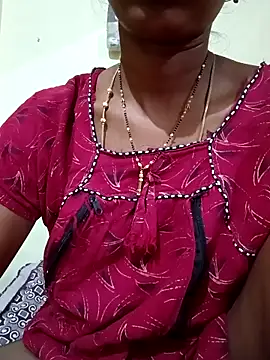 Snapshot of TeluguammayiMahi chatting on May 12, 12:41 am TeluguammayiMahi online show from May 12, 12:41 am