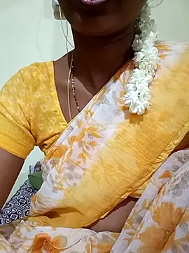 Snapshot of TeluguammayiMahi chatting on May 12, 9:34 pm TeluguammayiMahi online show from May 12, 9:34 pm