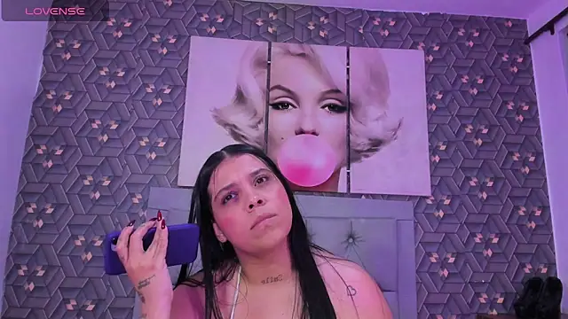 Snapshot of Emily_rivera78 chatting on May 11, 3:34 am Emily rivera78 online show from May 11, 3:34 am