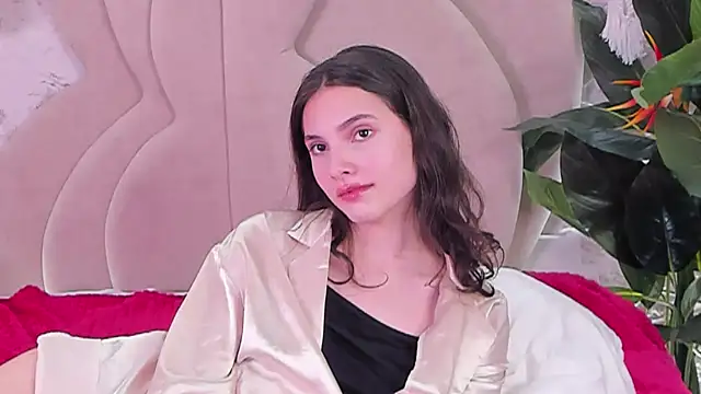 GIGI DAV online show from February 7, 8:55 am