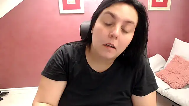 Wetandnaughtyxx online show from September 13, 7:08 am