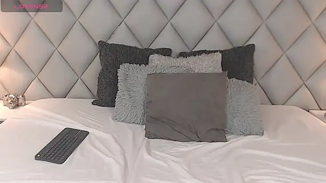 LalyCastro online show from February 17, 7:42 pm