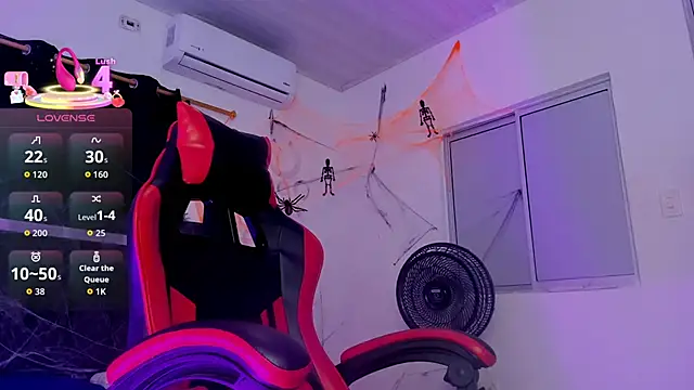 Nicol TransGirl online show from November 2, 3:53 am