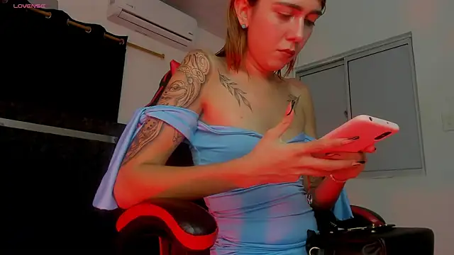 Nicol TransGirl online show from January 11, 3:33 am