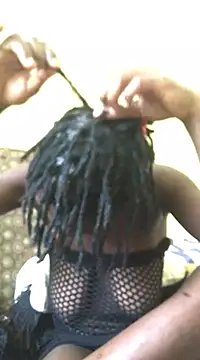 Snapshot of cutee2000 chatting on February 25, 12:34 pm cutee2000 online show from February 25, 12:34 pm