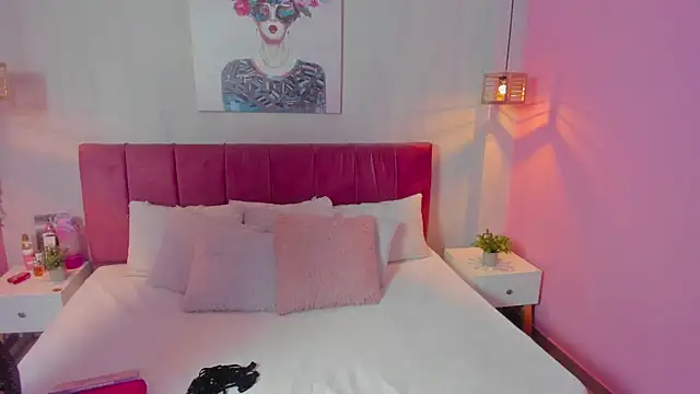 ninna curly online show from February 22, 4:29 am