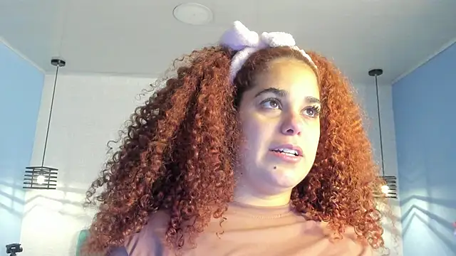 ninna curly online show from March 20, 3:33 am