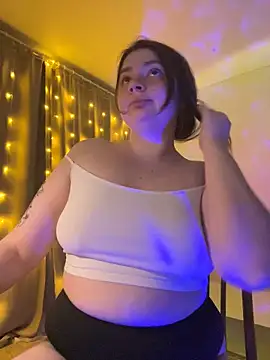 DearAlise online show from February 1, 9:29 pm