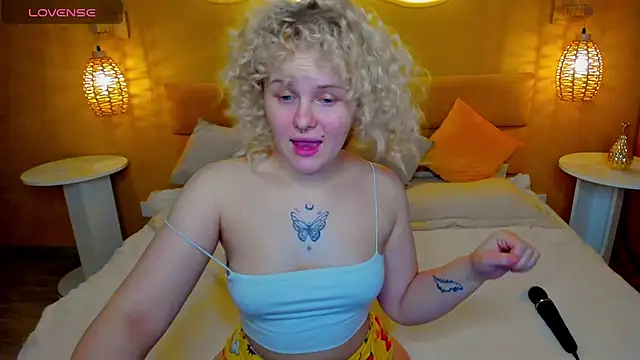 PamelaLloyd online show from March 21, 1:02 am