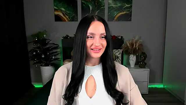 EmiliaBeynard online show from February 1, 1:41 pm