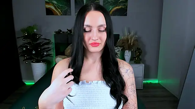 EmiliaBeynard online show from February 4, 1:38 pm