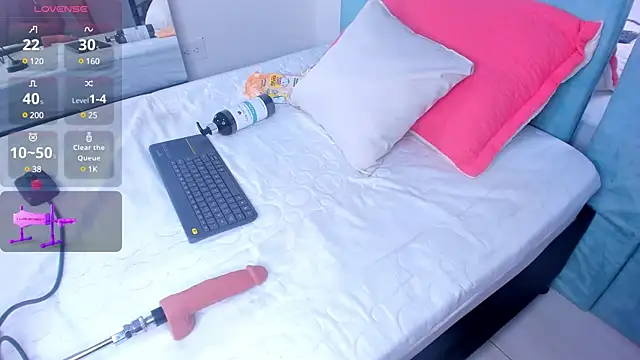 AlexxaSmall online show from March 5, 12:00 pm