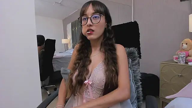 MelodyWinx online show from March 18, 9:21 pm