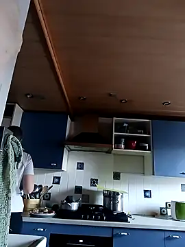 Astrid-Gilbert online show from February 18, 7:43 am