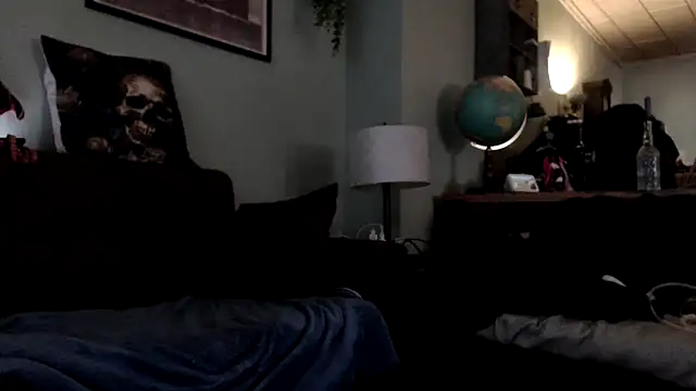 Astrid-Gilbert online show from February 24, 11:32 am