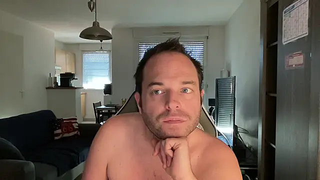 Funnyjul31 online show from March 2, 1:05 pm