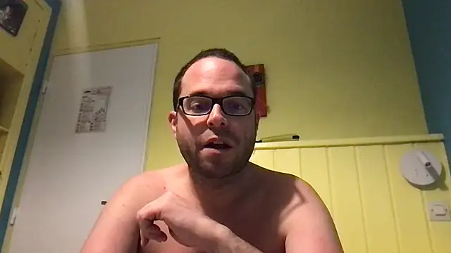 Funnyjul31 online show from January 13, 8:36 pm