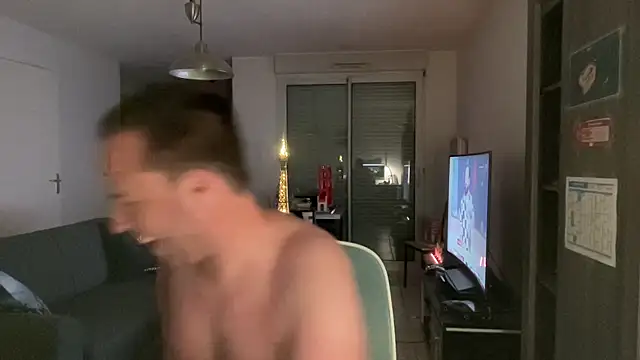 Funnyjul31 online show from April 6, 5:36 pm